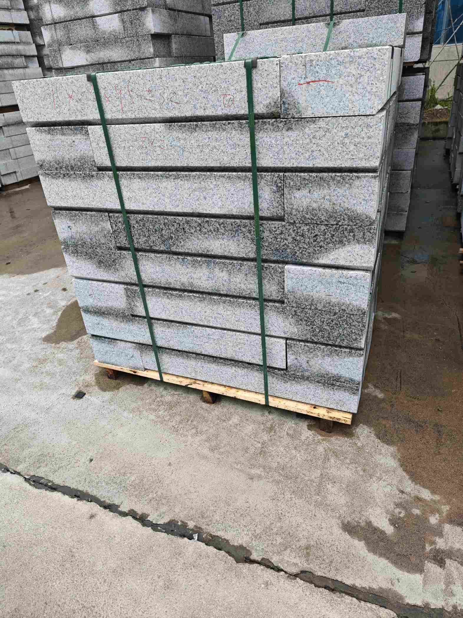 中山芙蓉白路牙石，马路牙子